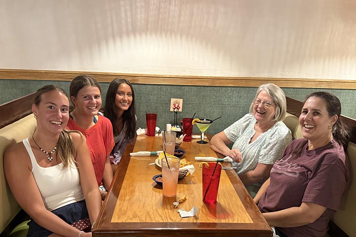 The Los Rancheros dining room and bar