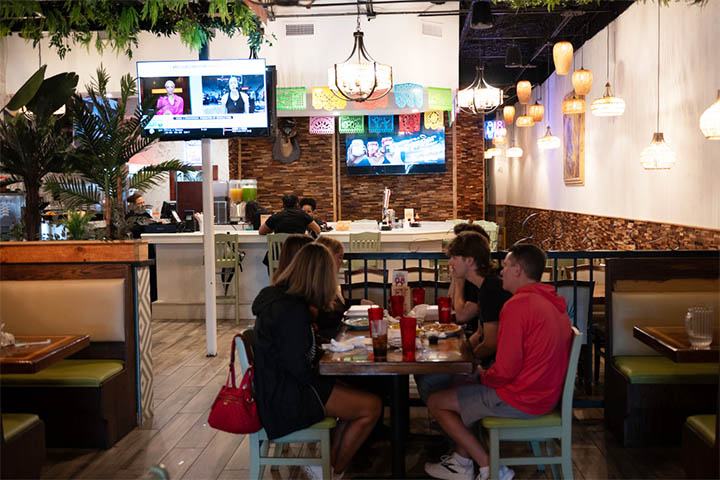 The Los Rancheros dining room and bar
