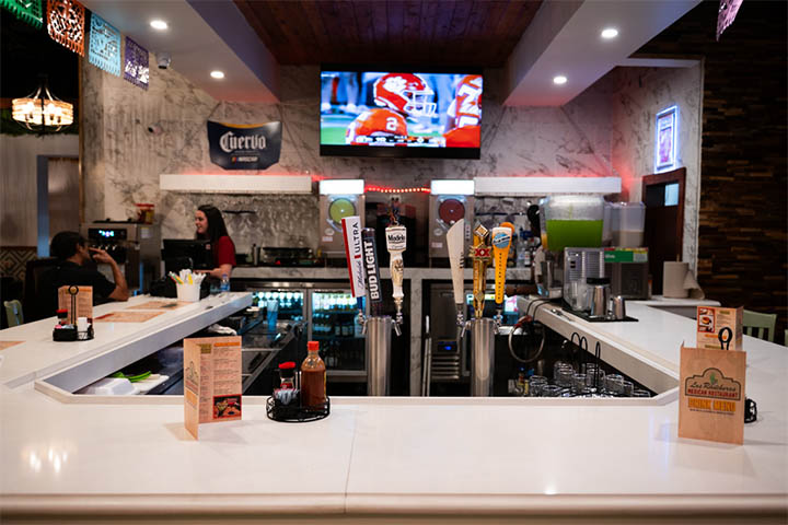 The Los Rancheros dining room and bar